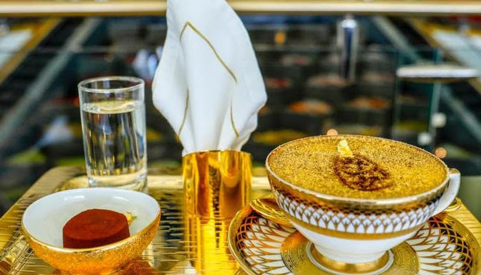 121-215136-coffee-gold-dubai-cupachino-hotel_700x400