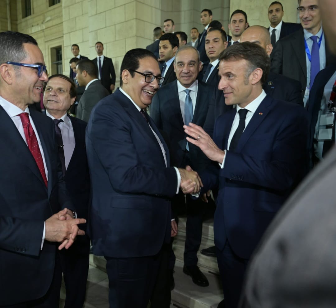 الرئيس الفرنسي في جامعة القاهرة
