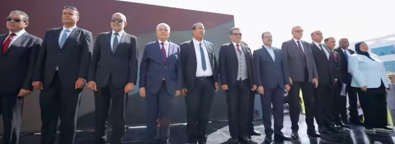 قيادات جامعة الريادة يشاركون الطلاب الاحتفال بالعام الدراسي الجديد
