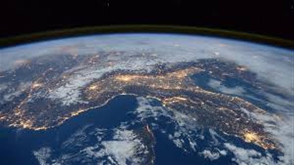 دقيقتان تفصلان الأرض عن الدمار الشامل (فيديو)