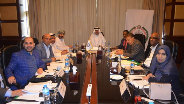 مكتب البرلمان العربي يناقش عدداً من القضايا الهامة والاستراتيجية في اجتماعه بالقاهرة