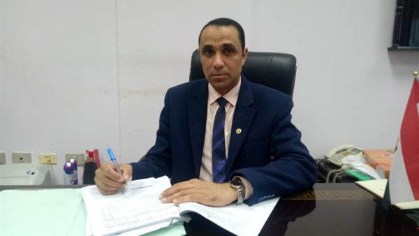 عميد آداب الفيوم: المشاركة في الاستفتاء على التعديلات الدستورية واجب وطني