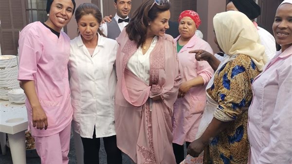 هند صبري تفوز بجائزة فاطمة الفهرية بباردو وتعطي ماستر كلاس في إدارة الممثل بقابس (صور)