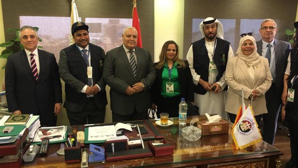 البرلمان العربي يشارك في متابعة الاستفتاء على التعديلات الدستورية (صور)