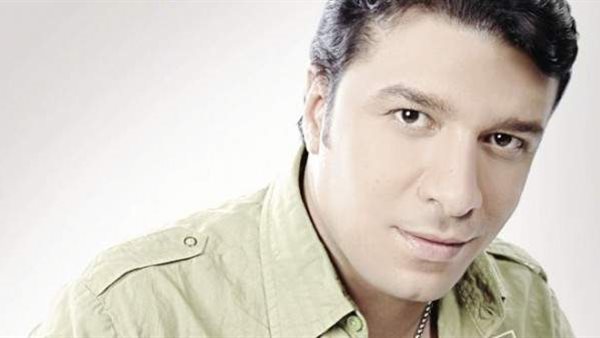 مصطفى كامل يطلق 