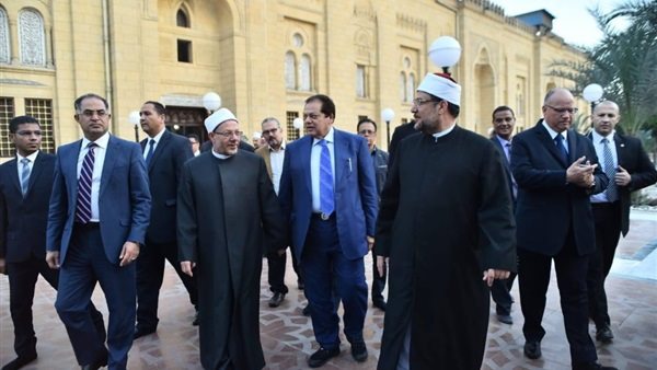 افتتاح مسجد السيدة زينب بعد تطوير مؤسسة أبو العينين له (فيديو)