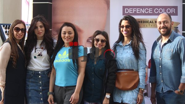 راندا البحيري وياسمين يشاركان في بازار أهلا رمضان (صور)