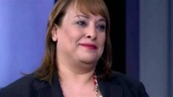 إلهام أبو الفتح: التمسك بالعدل والمهنية والإخلاق أقوى من التعامل المتدني للمنتج(فيديو)