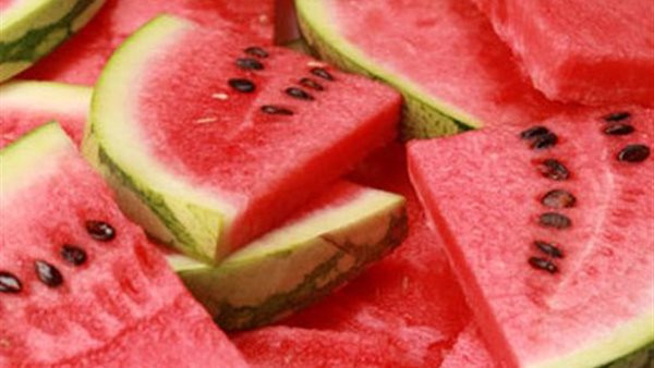 البطيخ مهم على السحور ويساعد على تخسيس الوزن(فيديو)