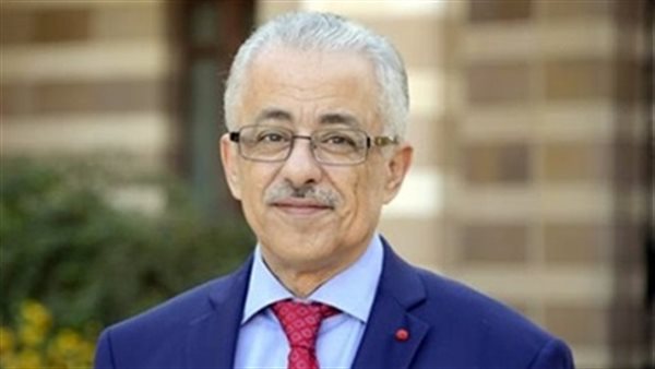 نائب السويس يطالب باستدعاء وزير التربية والتعليم لفشله فى نظام الثانوية العامة