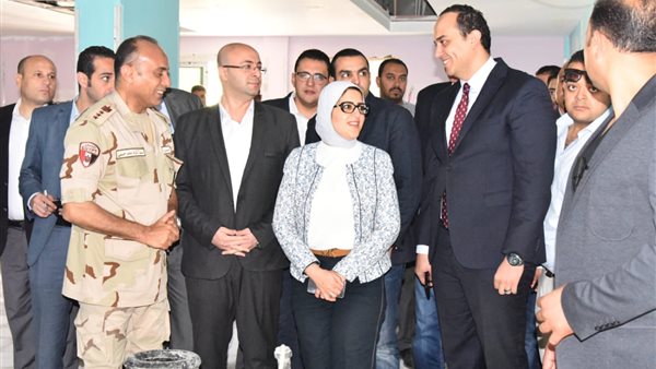 وزيرة الصحة توجه بسرعة إنهاء التجهيزات بمستشفى بور فؤاد العام تمهيدا لتطبيق التأمين الصحي الجديد(صور)