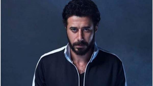 أحمد السعدني عن مشهده المؤثر مع دينا الشربيني: 