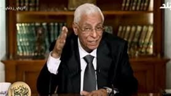 حسام موافي: «الرياضة تزيد معدل الاحتراق وتسبب السعادة» (فيديو) 