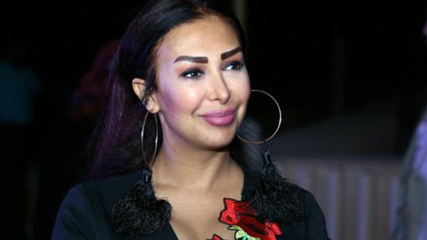 شاهيناز تدبر مقلب في مذيع 