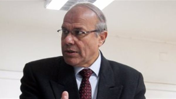 رئيس الأرصاد: «أتحفظ على منح إجازة للموظفين بسبب الطقس.. مش هنقفل البلد» (فيديو)