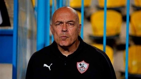 هاني حتحوت يكشف سر الابتسامة الجافة بين رئيس الزمالك وجروس (فيديو)