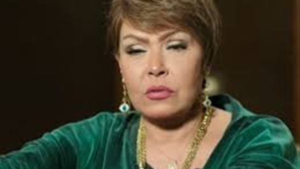 لوسي تبكي على الهواء في ذكرى وفاة الكاتب أسامة أنور عكاشة