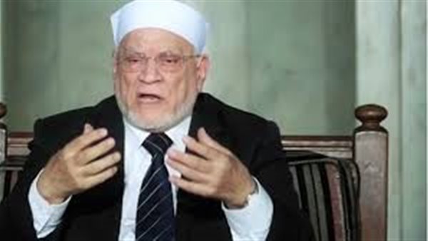 أحمد عمر هاشم: بادروا بالحج شباباً (فيديو)