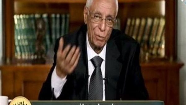 حسام موافي: «المدارس الحالية بآلاف الجنيهات ولا تساوي المدارس الحكومية قديما»(فيديو)