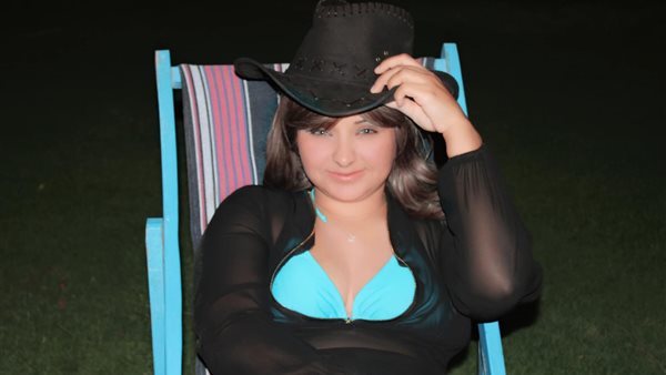 ظهور مثير للدكتورة بنت الباشمهندس صاحبة كتاب 