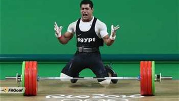 البطل الأولمبي محمد إيهاب يهنئ أبطال العالم للناشئين