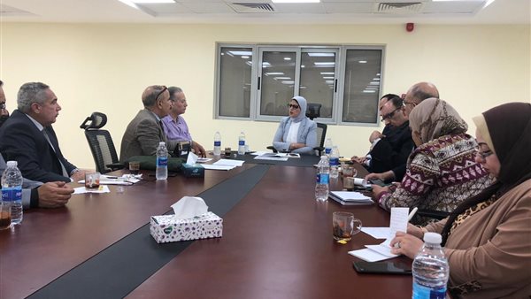 خلال جولتها والتى استمرت ليومين لمتابعة تطبيق التأمين الصحي ببورسعيد..وزيرة الصحة : استلام مستشفي الرمد التخصصي منتصف الشهر الجاري