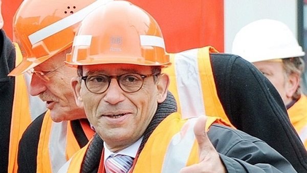 هاني عازر بعد حصوله على وسام الاستحقاق من ألمانيا: «الجائزة لكل المصريين» (فيديو) 