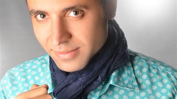 المطرب الشاب علام ينتهي من تسجيل 