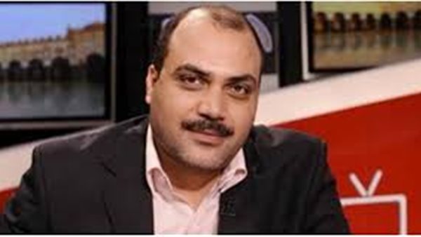 محمد الباز يكشف تدليس علاء الأسوانى فى الصحف الأمريكية (فيديو)