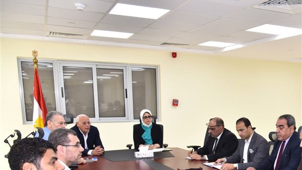 وزيرة الصحة تتابع التجهيزات ونظم التشغيل بالمنشآت الطبية للتأمين الصحي الجديد (صور)