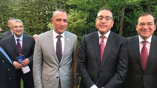 على هامش مشاركته في فعاليات الدورة الـ 22 للمنتدى العربي الألماني..وليد غراب: الإصلاحات الاقتصادية تساهم في وضع مصر على خريطة الاستثمار العالمية (صور)