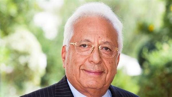 عكاشة يكشف حقيقة وضع عبد الناصر معارضيه في المستشفيات النفسية (فيديو)