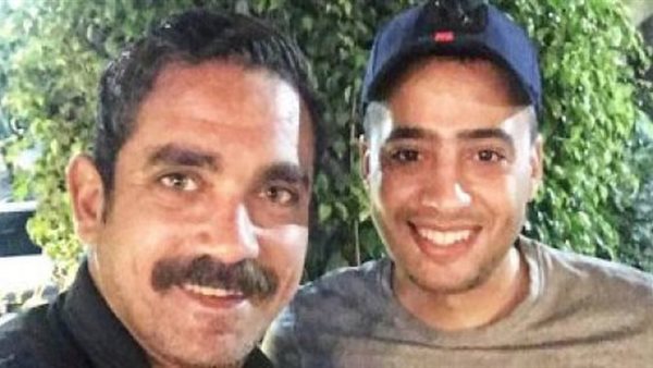 أمير كراره يمازح عصام السقا على الهواء