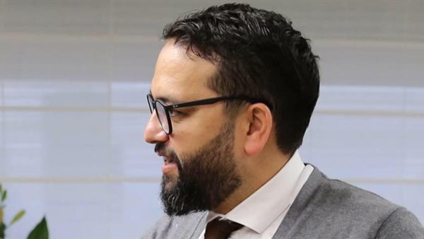 معتز الشامي: القناة القطرية تعمدت عدم إظهار جماليات ملاعب أمم إفريقيا (فيديو)