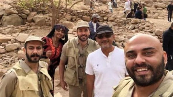 ابطال فيلم الممر ومدحت العدل اهم فقرات برنامج القاهرة اليوم 