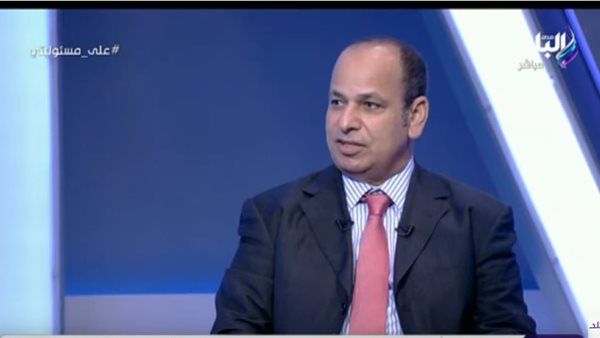 خبير اقتصادي يكشف كيفية ضبط الأسعار بعد انخفاض سعر الدولار (فيديو)