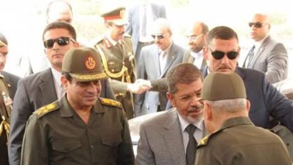 مصطفى بكري : مرسي عرض على قائد الحرس الجمهوري منصب وزير الدفاع لحظة القبض عليه (فيديو)