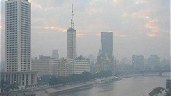 الأرصاد تجيب على سؤال: «لماذا نشعر بحرارة أعلى من الدرجات المعلنة؟»(فيديو)