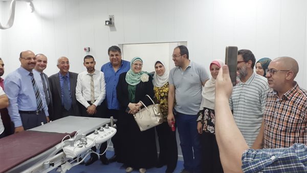 هناء سرور تفتتح التشغيل التجريبى لقسم قسطرة القلب بمستشفى الحوامدية (صور)