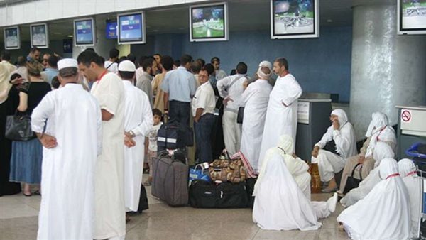 السعودية ترحل 300 حاج مصري من حاملي 