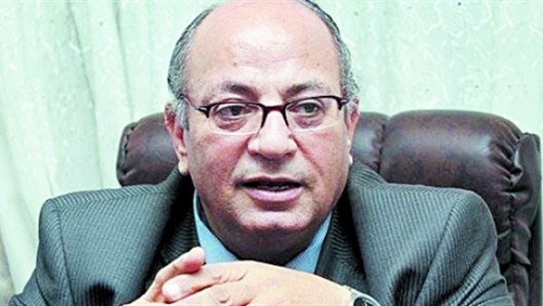 أستاذ تاريخ: «السوشيال ميديا» تزيف حقيقة الملك فاروق.. والشعب كان حافيا في عهده (فيديو)