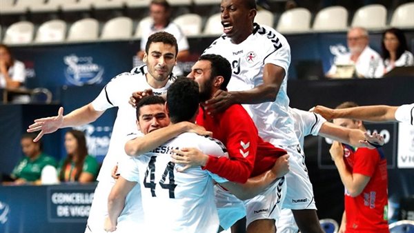 أسامة كمال يشيد بتأهل منتخب شباب كرة اليد لنصف نهائي المونديال: رفعوا راسنا.. شباب يشرف