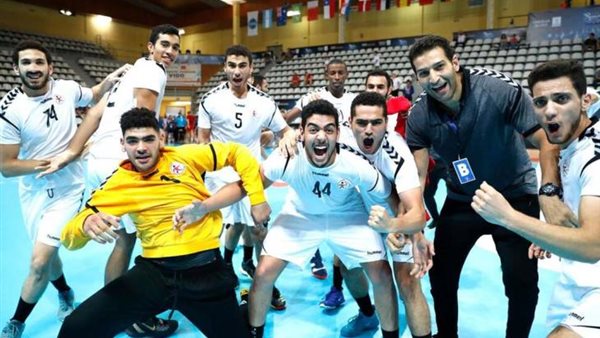أحمد موسى يطالب بمنح منتخب شباب اليد وسام الرياضة (فيديو)