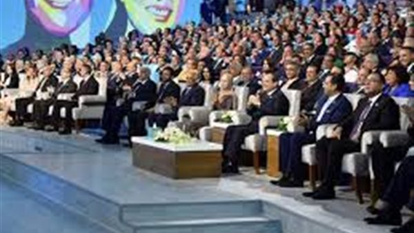 إحدى المتطوعات بـ