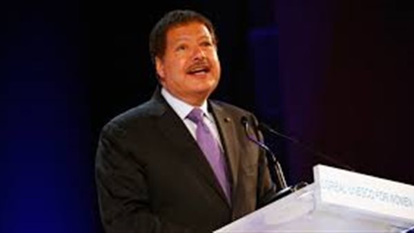 أسامة كمال يحتفي بالذكرى الثالثة لرحيل العالم المصري أحمد زويل