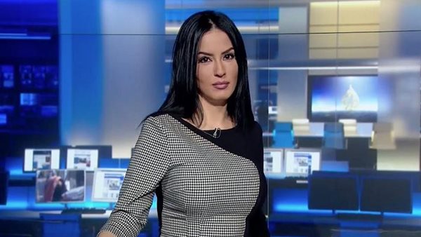 أحمد موسى عن استقالة مذيعة جزائرية من الجزيرة.. «قناة تعمل لصالح إسرائيل» (فيديو)