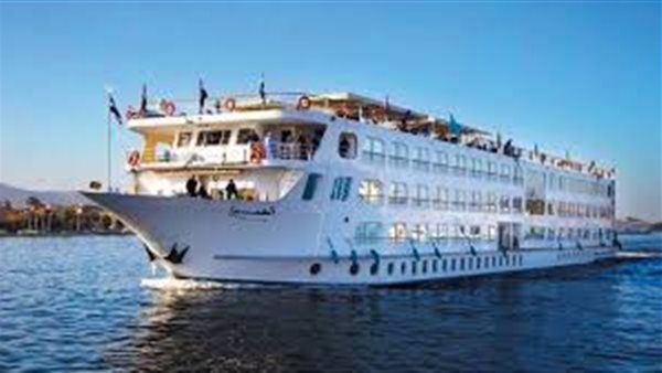 «الغرف السياحية»: نصف مليون جنيه رسوم على المراكب النيلية.. ونعاني من القرارات العشوائية (فيديو)