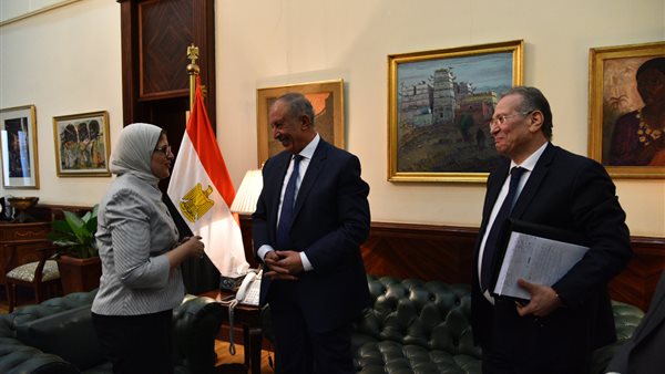 وزيرة الصحة تستقبل محافظ البحر الأحمر وتوجه بدعم المنظومة الصحية بالمحافظة..زايد : إنشاء مجمع طبي بمدينة الغردقة (صور) 