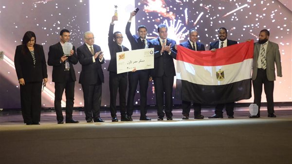 فوز مصطفي حسين بلقب مبتكر مصر الأول (صور)