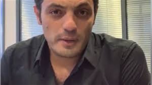 والد الممثل الهارب محمد علي يكشف تفاصيل لاول مره عن بدء عمل نجله في المقاولات وبداية عمله مع القوات المسلحة (فيديو)